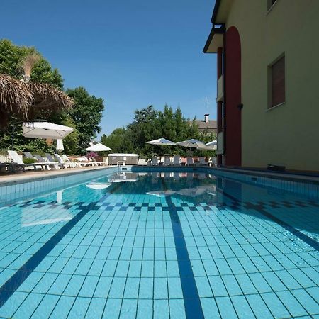 Hotel Residence Elisabetta Cesenatico Exterior foto