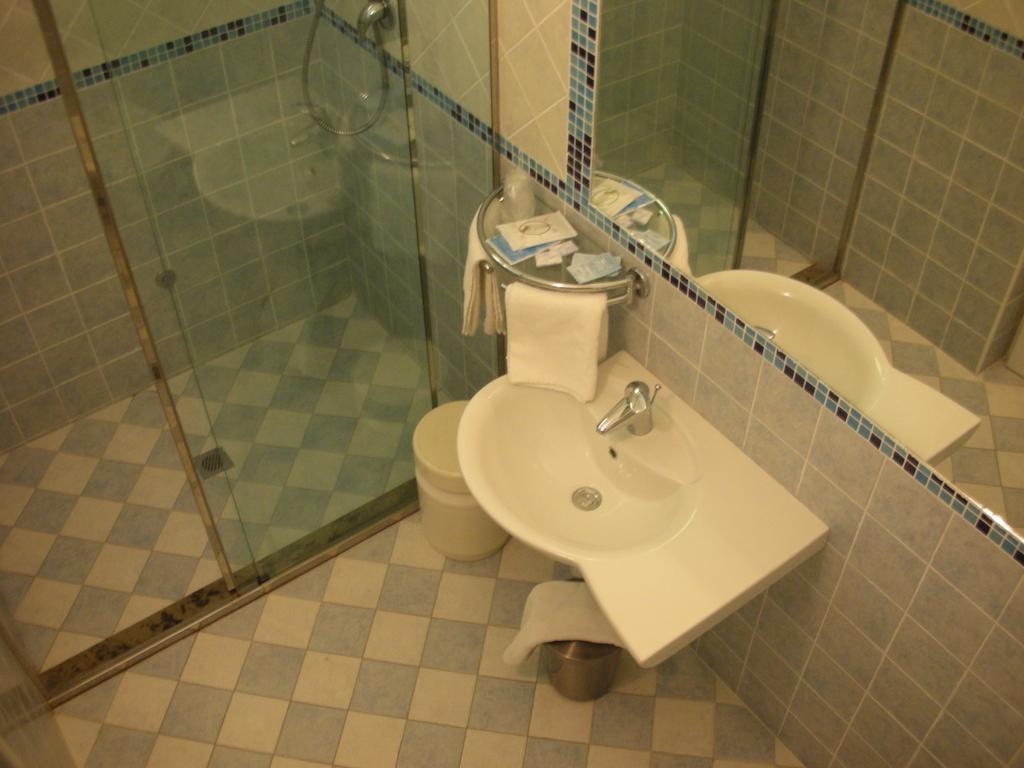 Hotel Residence Elisabetta Cesenatico Habitación foto